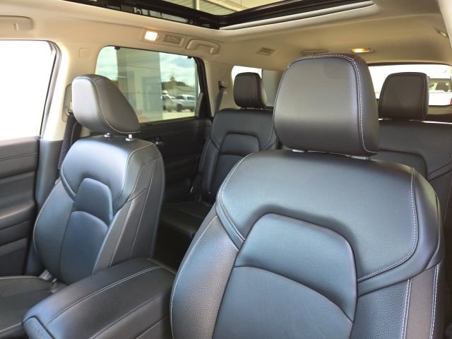 Used 2023 Nissan Pathfinder SL image 25