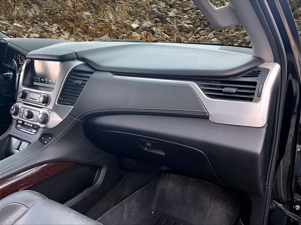 Used 2017 GMC Yukon SLT image 14