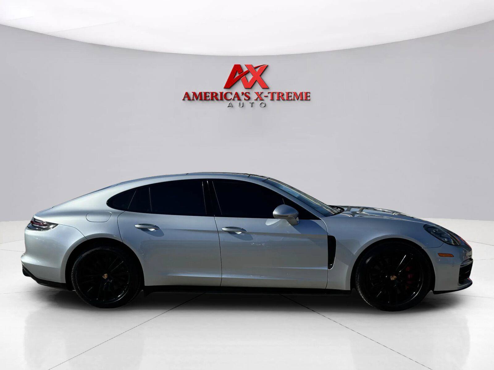 Used 2020 Porsche Panamera GTS AWD/4WD image 7