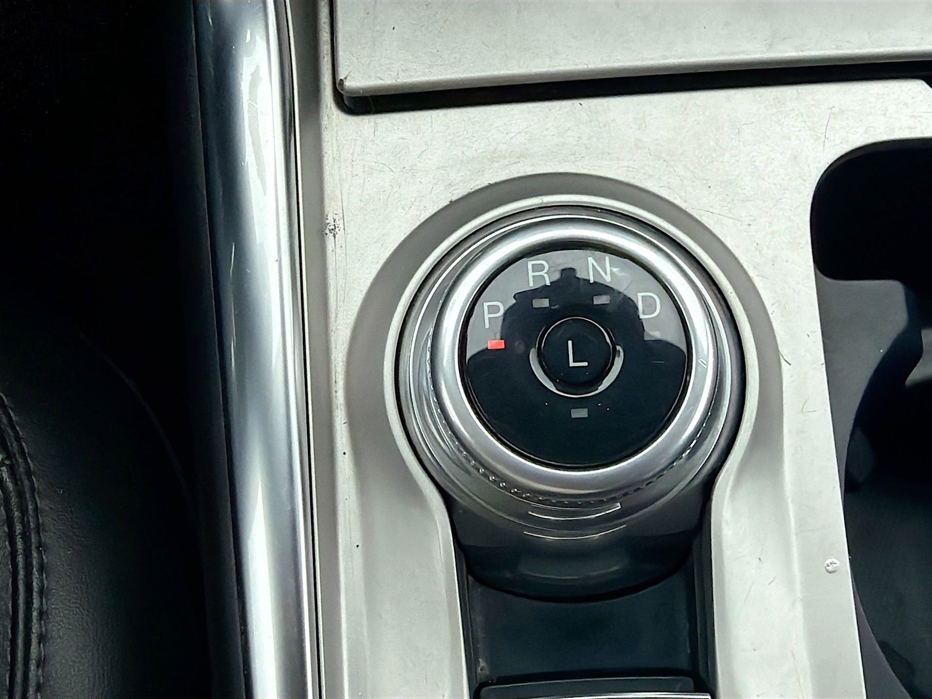 Used 2022 Ford Explorer XLT w/ Equipment Group 202A image 22