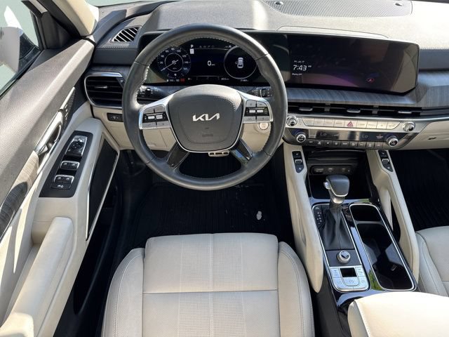 Used 2024 Kia Telluride SX FWD image 15