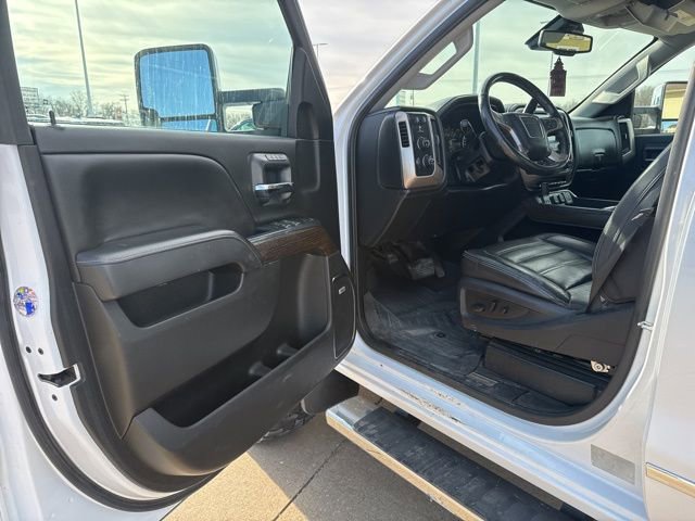 Used 2019 GMC Sierra 2500 Denali w/ Duramax Plus Package image 9