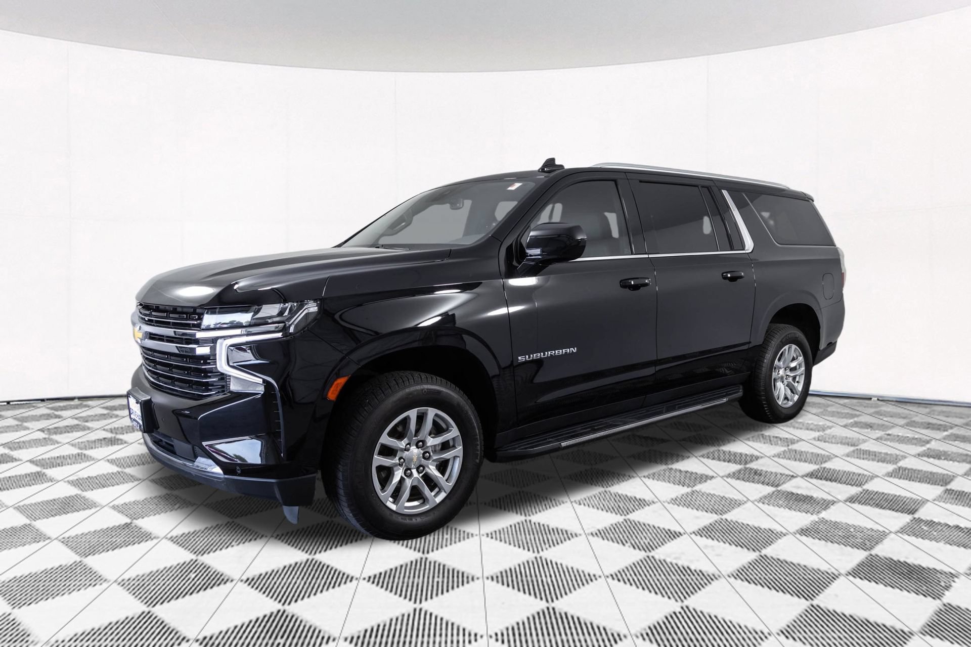 Used 2022 Chevrolet Suburban LT AWD/4WD image 14