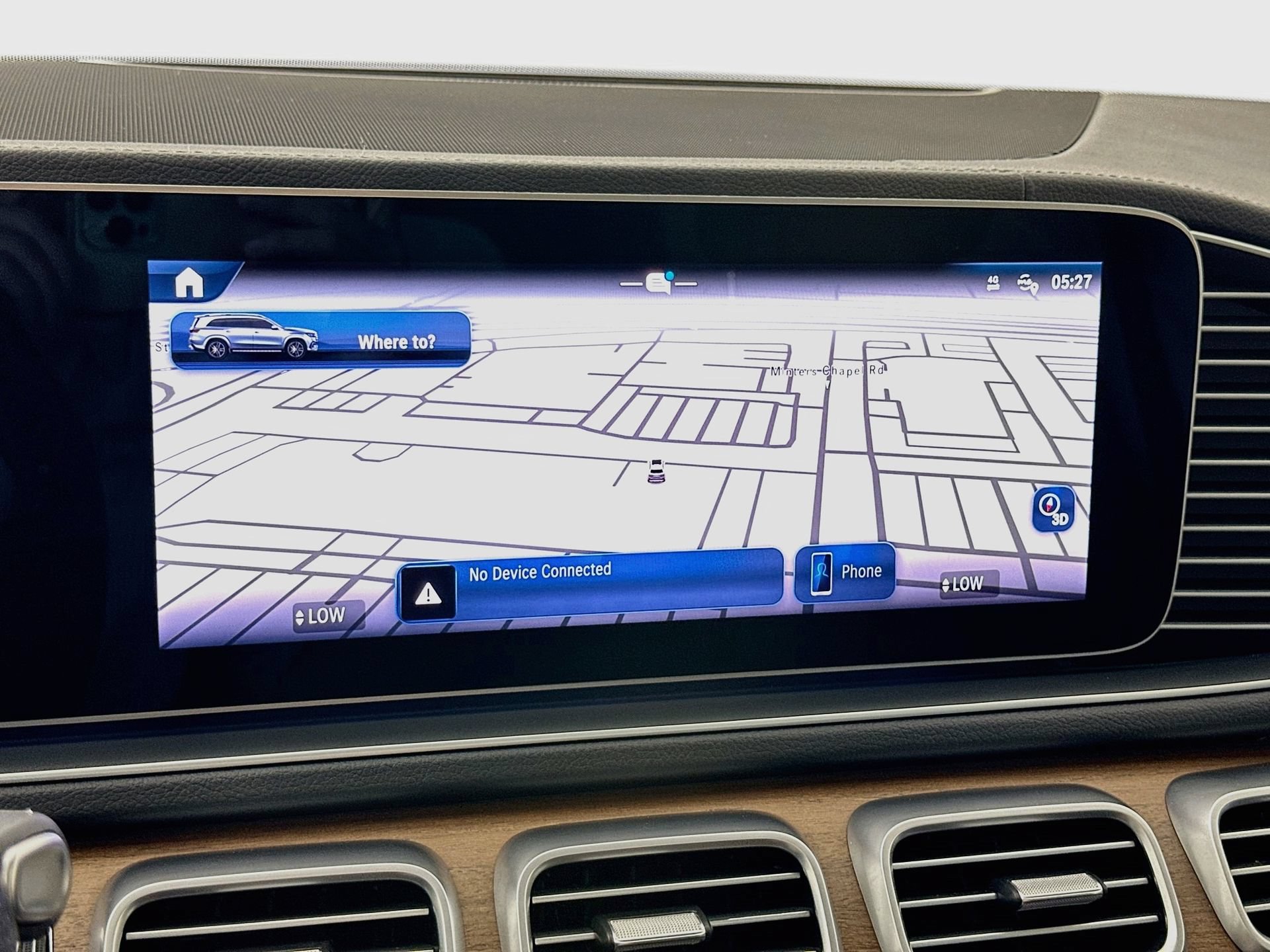 Used 2024 Mercedes-Benz GLS 450 4MATIC image 14