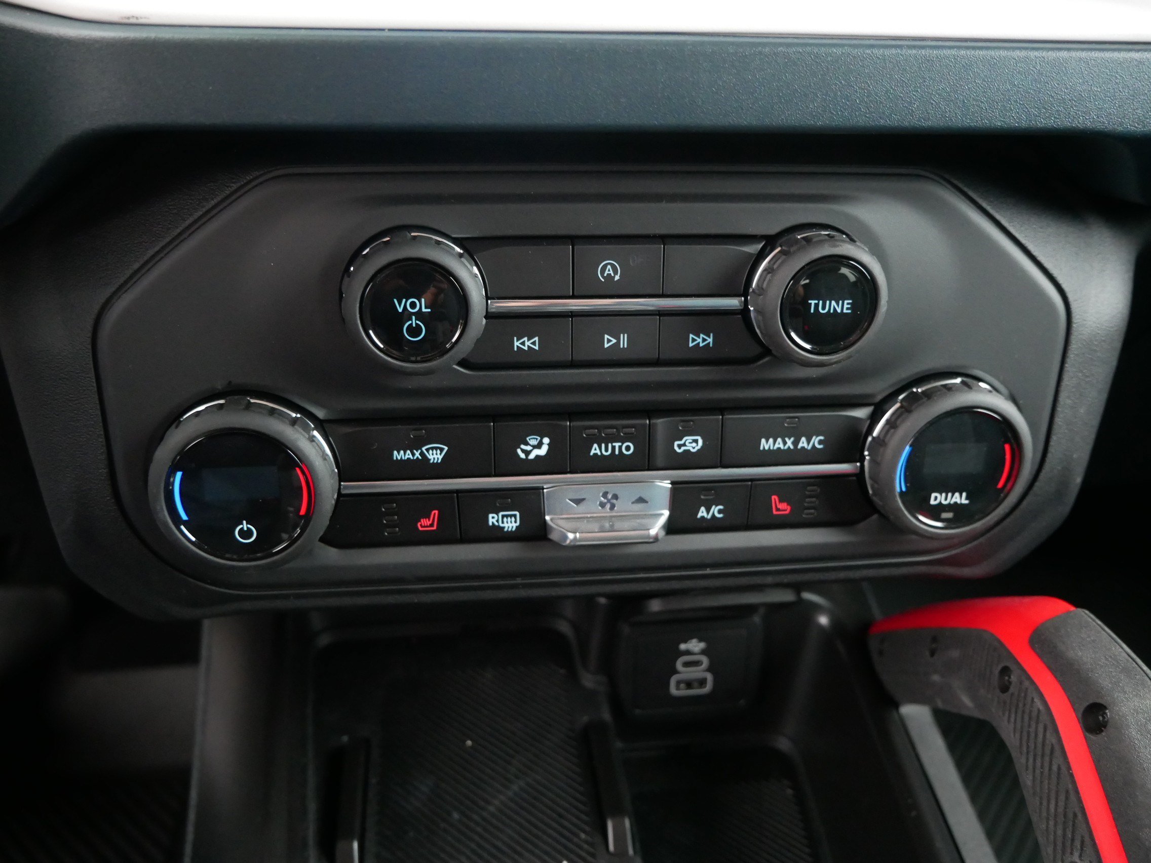 Used 2026 Ford Bronco Heritage Edition AWD/4WD image 23