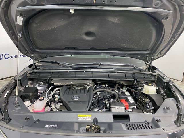 Used 2023 Toyota Highlander XLE image 24