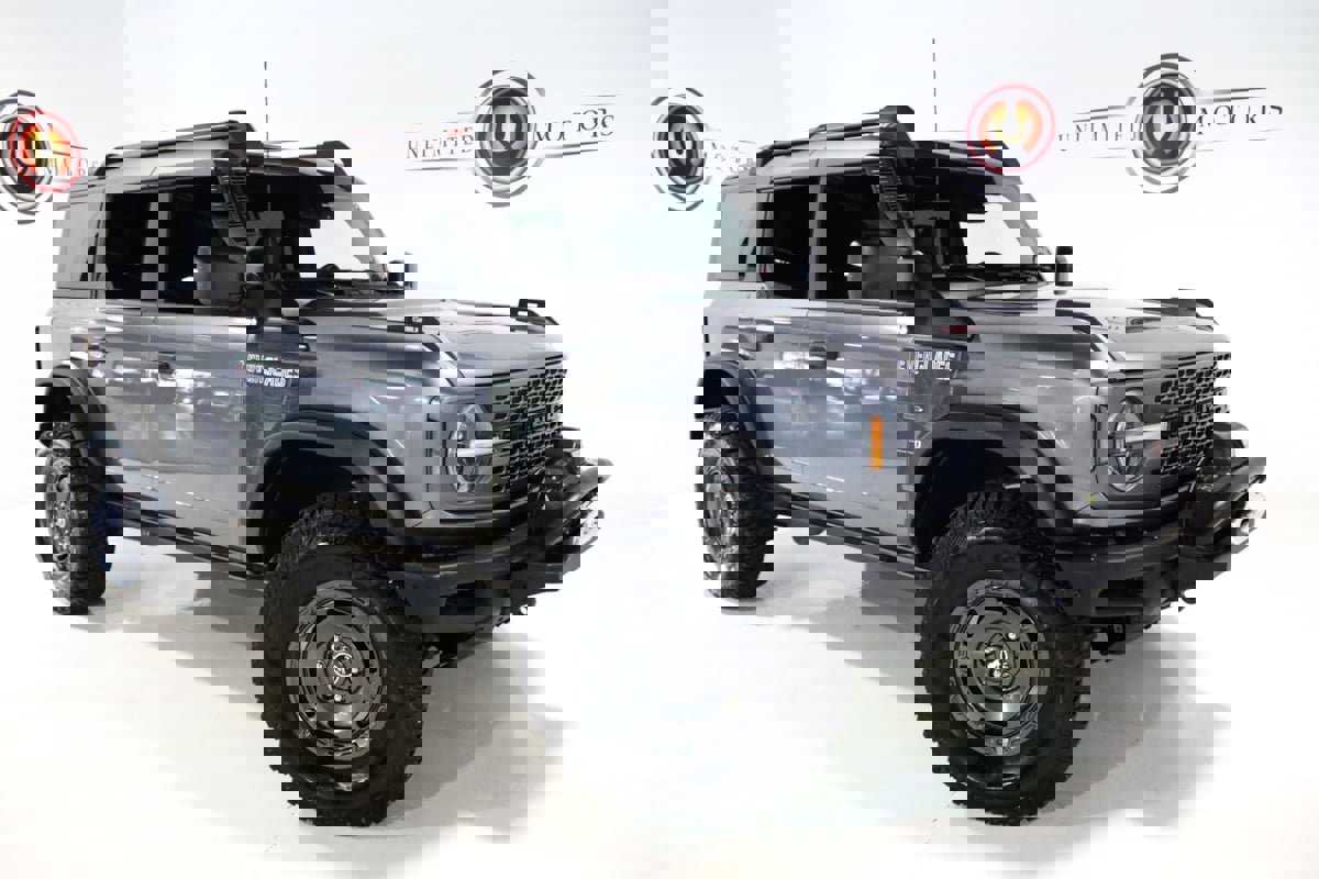 Used 2024 Ford Bronco Everglades image 6