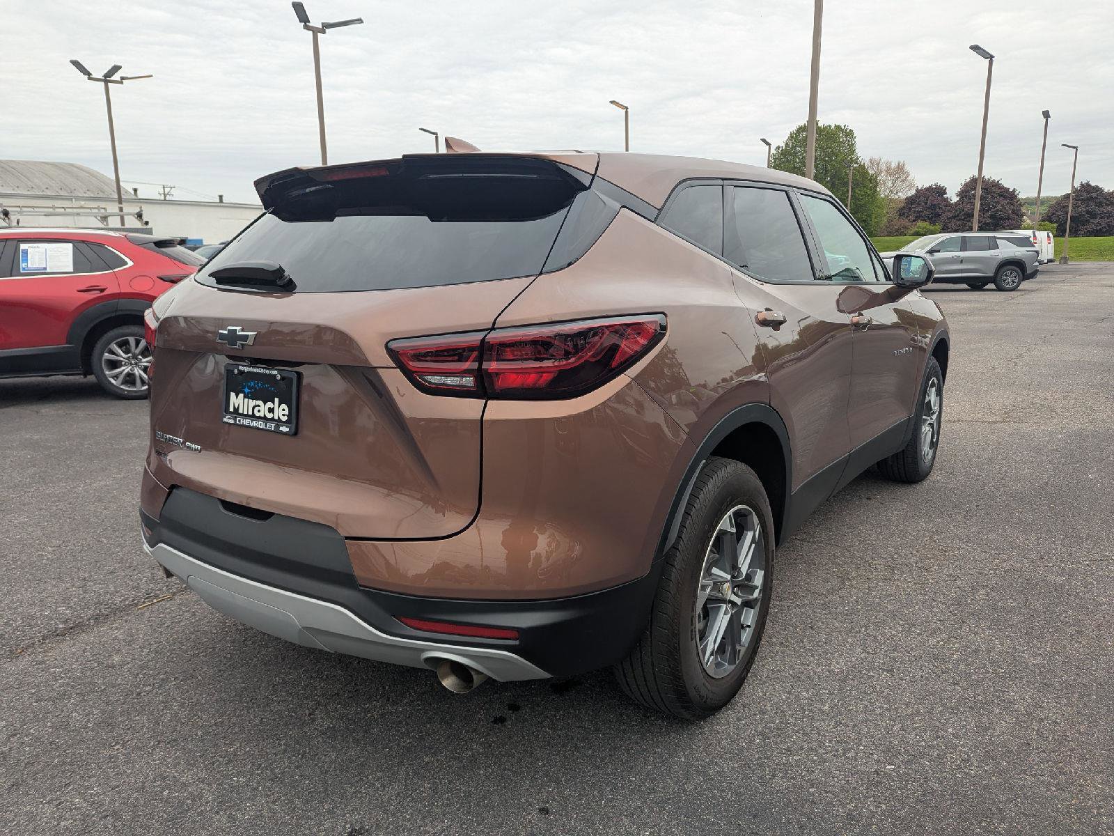 Used 2023 Chevrolet Blazer LT AWD/4WD image 7