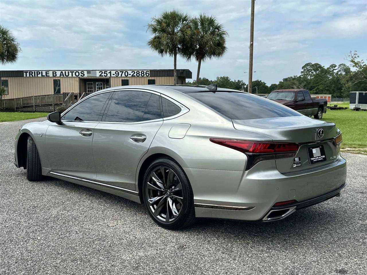Used 2021 Lexus LS 500 F Sport w/ Accessory Package (Z2) RWD image 7