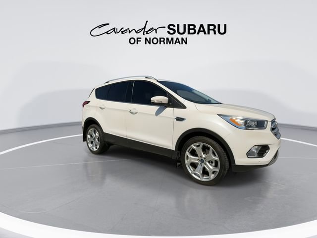 Used 2019 Ford Escape Titanium image 2