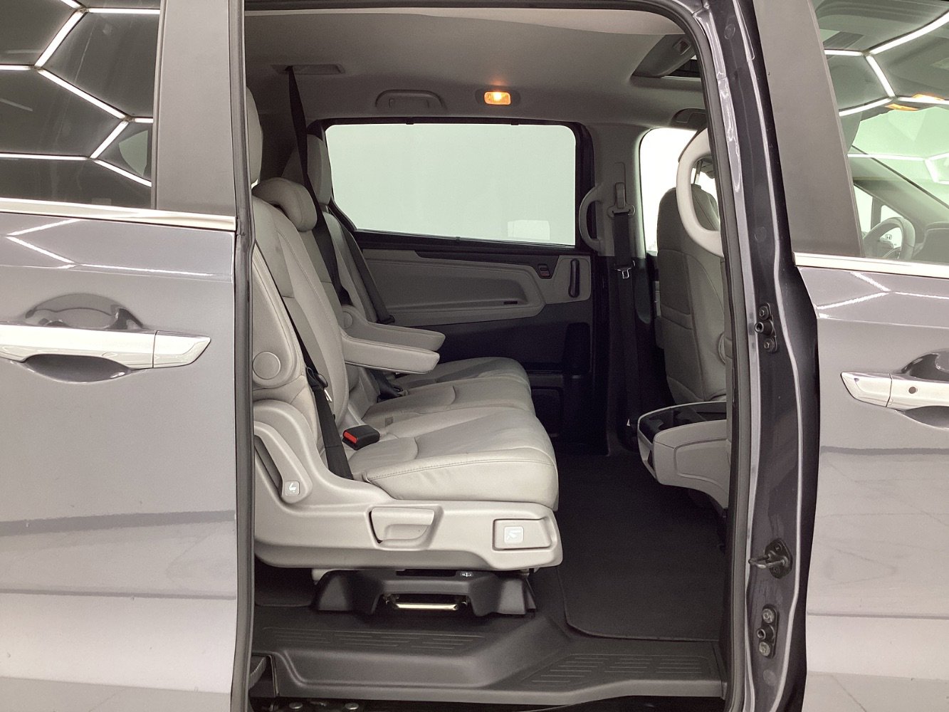 Used 2020 Honda Odyssey EX-L image 21