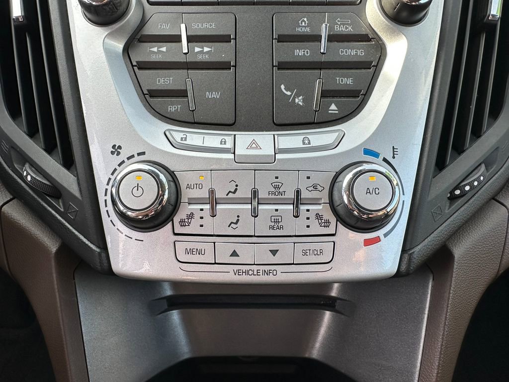 Used 2014 Chevrolet Equinox LTZ image 17