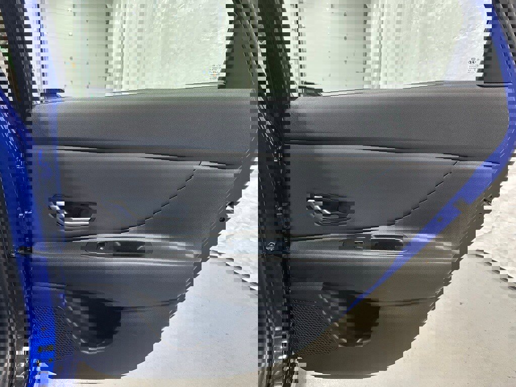 Used 2025 Hyundai Elantra SEL w/ Cargo Package image 48