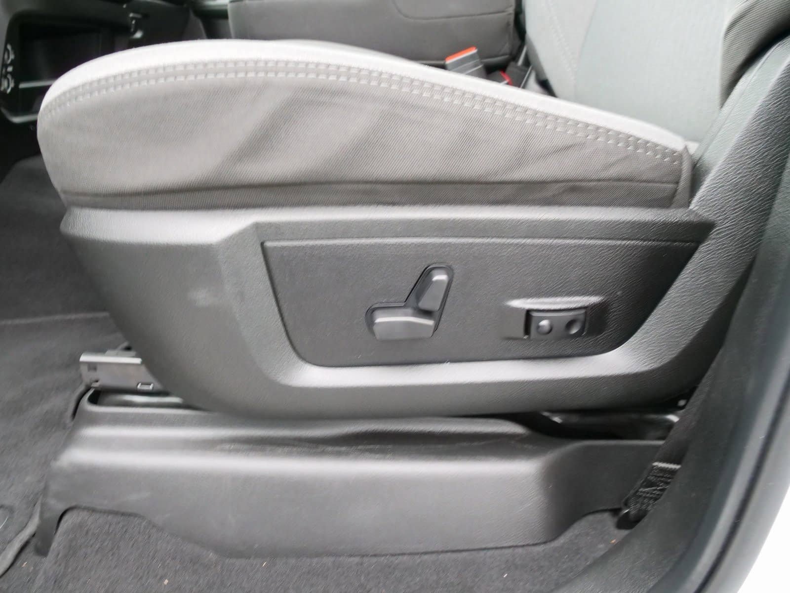 Used 2024 RAM 3500 Big Horn image 17