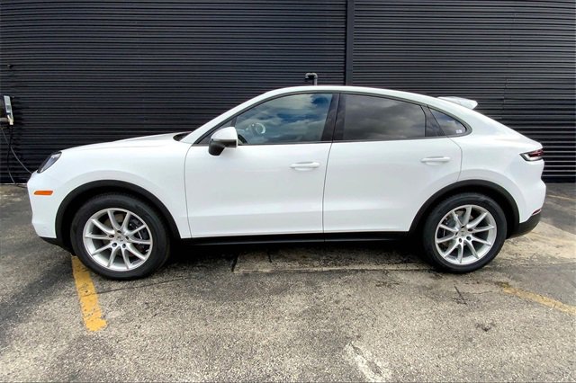 New 2026 Porsche Cayenne Coupe image 2