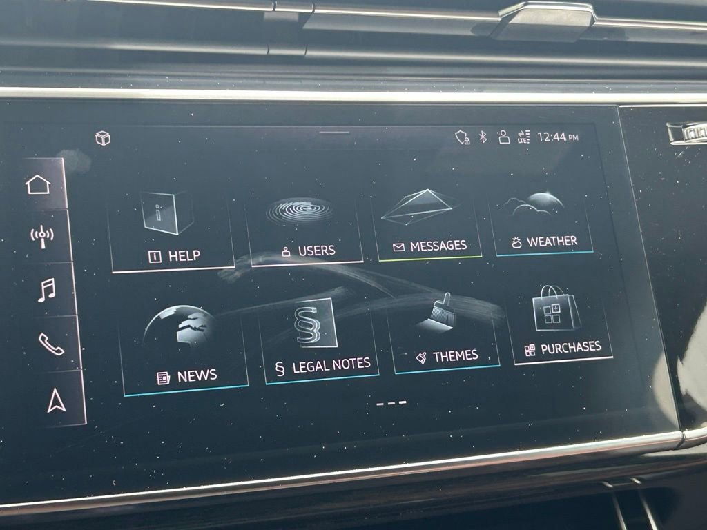 Used 2023 Audi Q7 2.0T Premium w/ Towing Package image 17