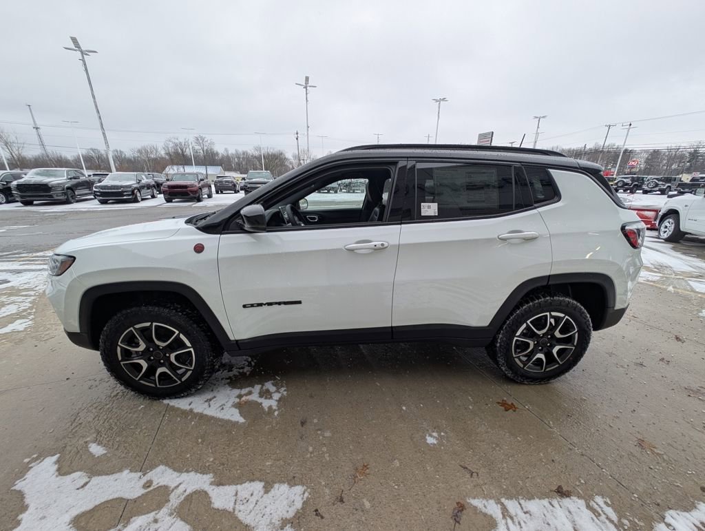 New 2026 Jeep Compass Trailhawk image 8