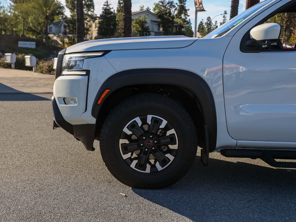 Used 2022 Nissan Frontier Pro-X image 11