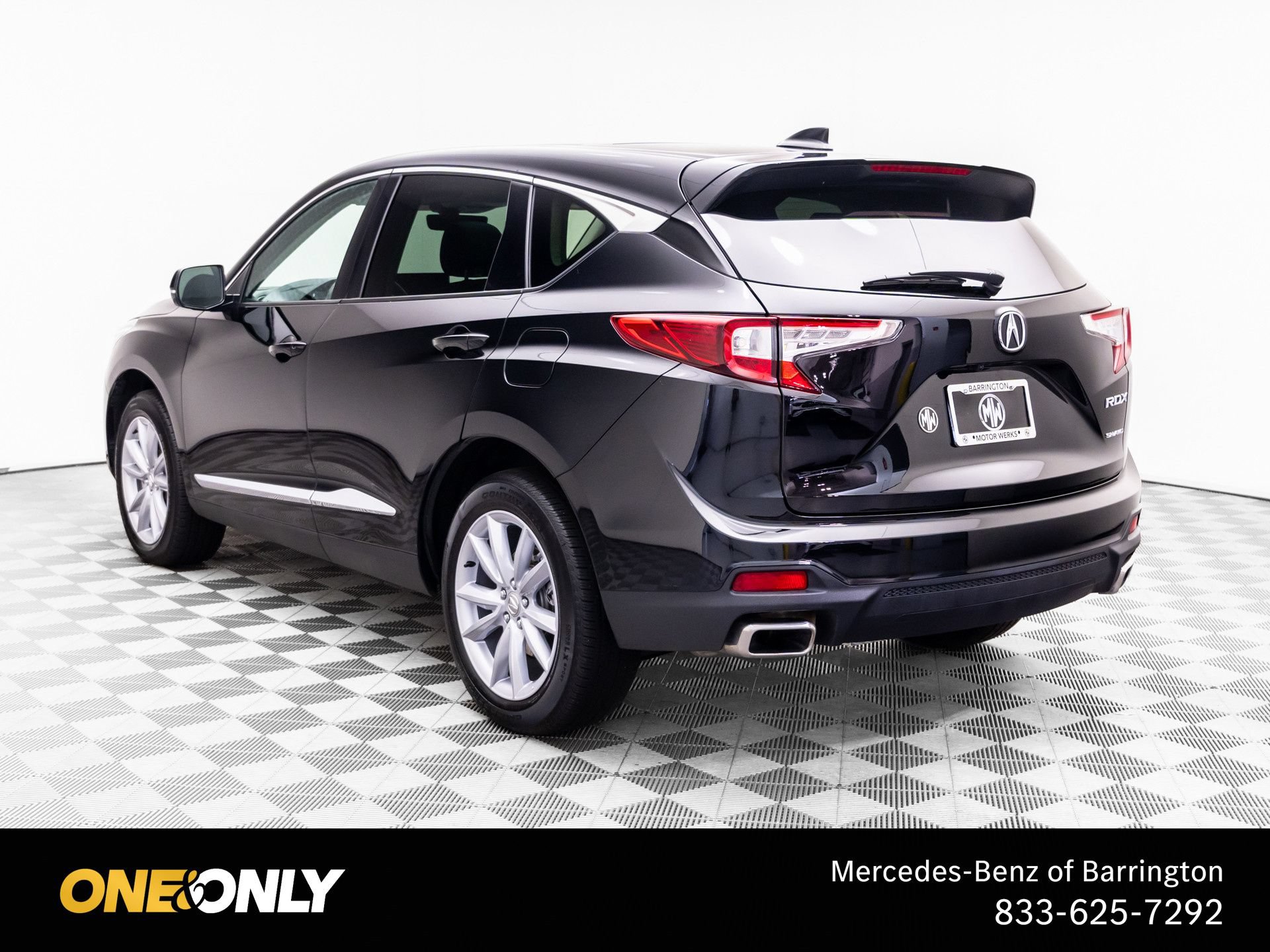 Used 2024 Acura RDX SH-AWD image 3