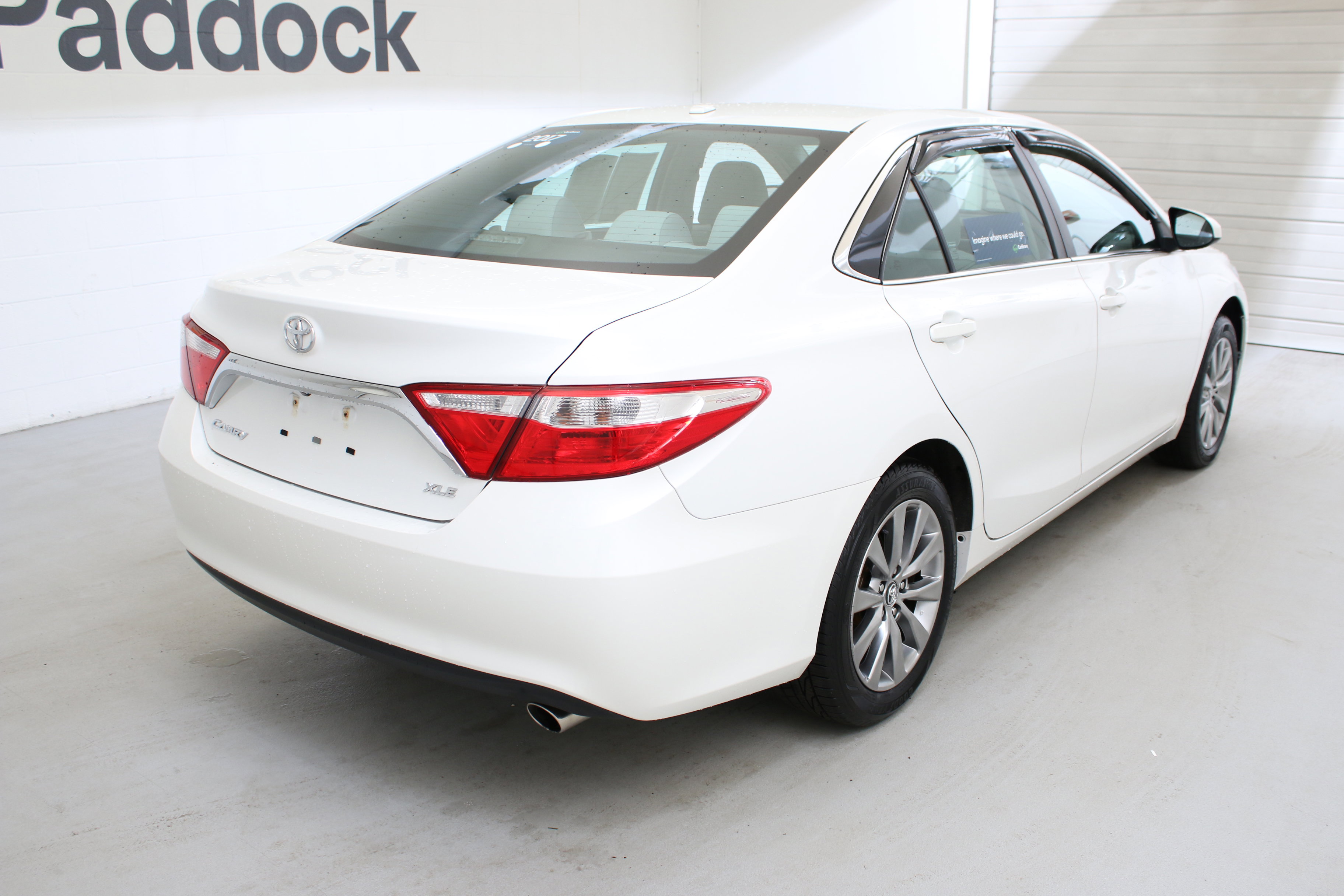 Used 2017 Toyota Camry XLE FWD image 9