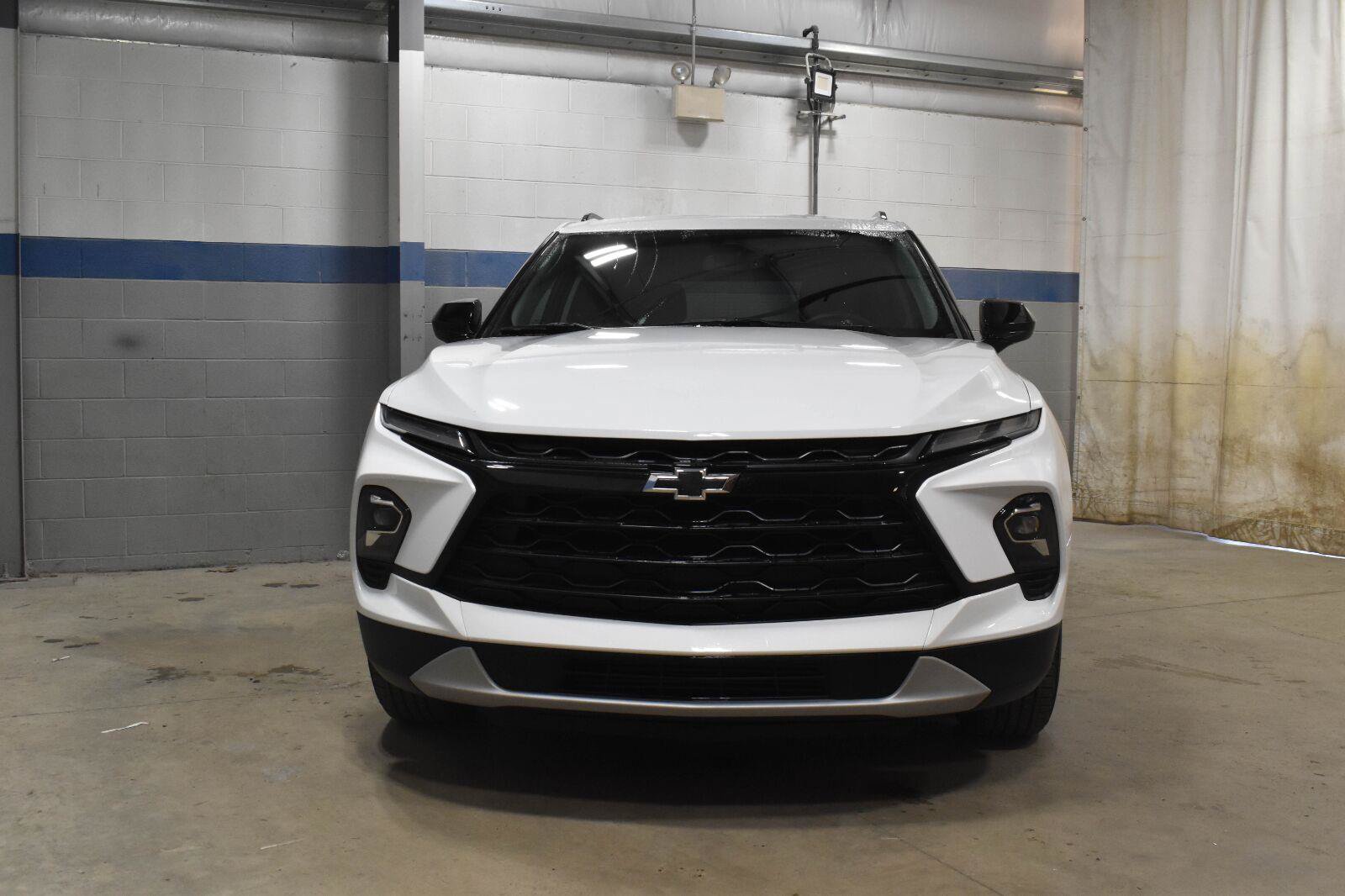 Used 2024 Chevrolet Blazer LT AWD/4WD image 29
