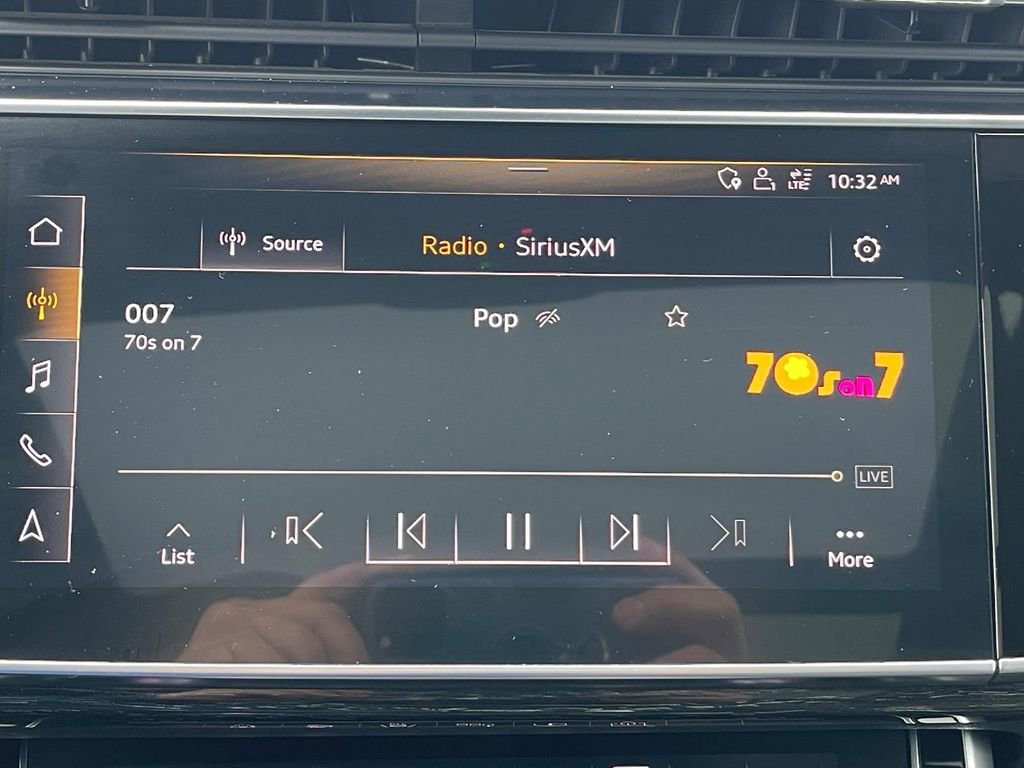 Used 2019 Audi Q8 Premium Plus w/ Premium Plus image 28