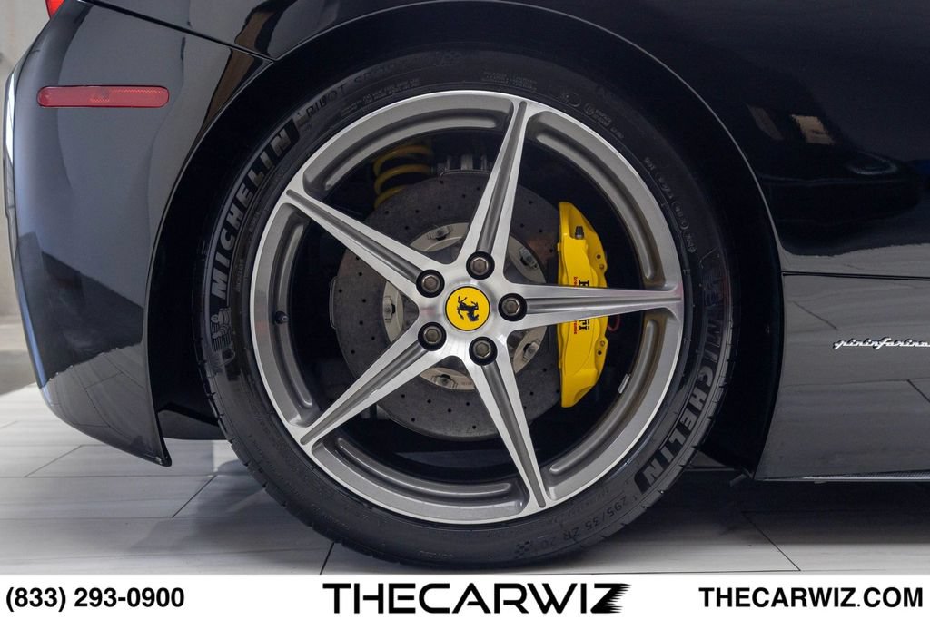 Used 2015 Ferrari 458 Spider RWD image 30