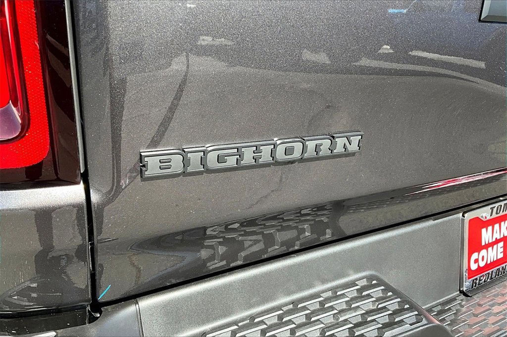 New 2026 RAM 1500 4x4 Crew Cab image 12