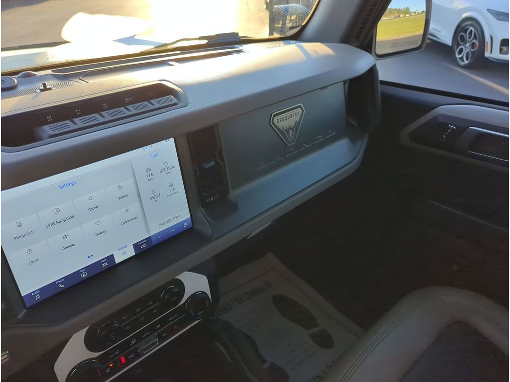 Used 2024 Ford Bronco Wildtrak image 19