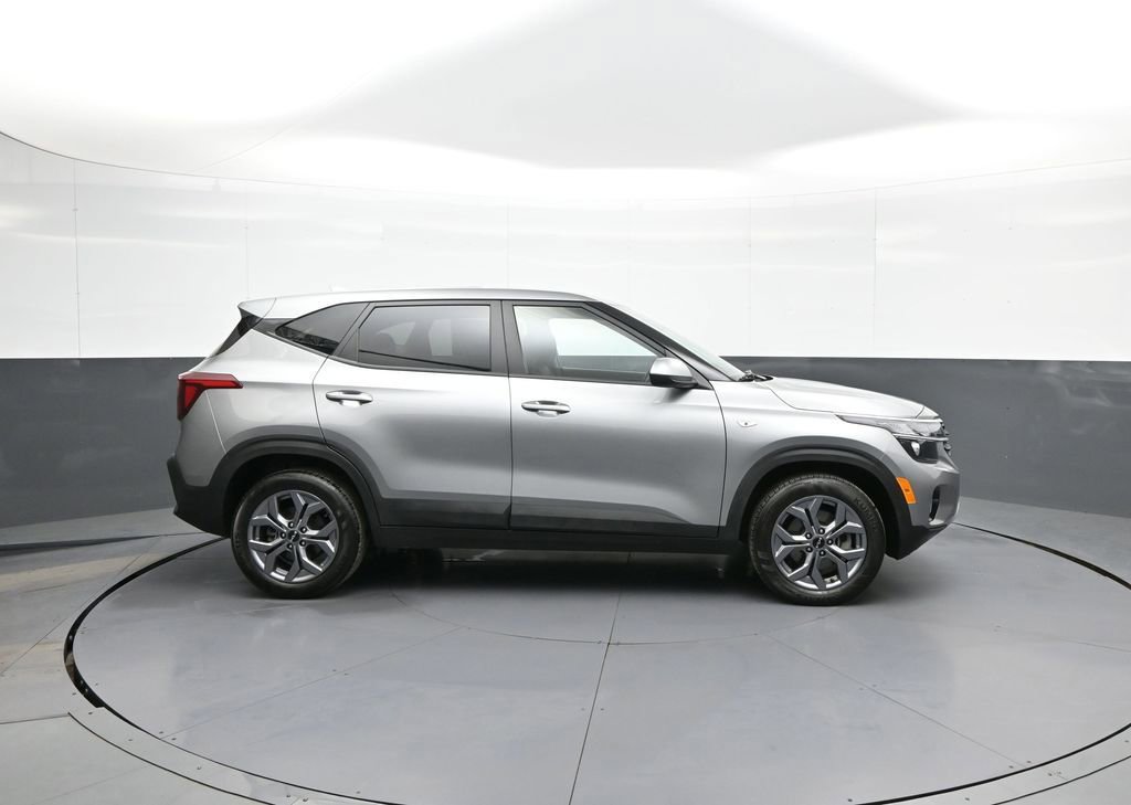 Certified 2024 Kia Seltos LX AWD/4WD image 5