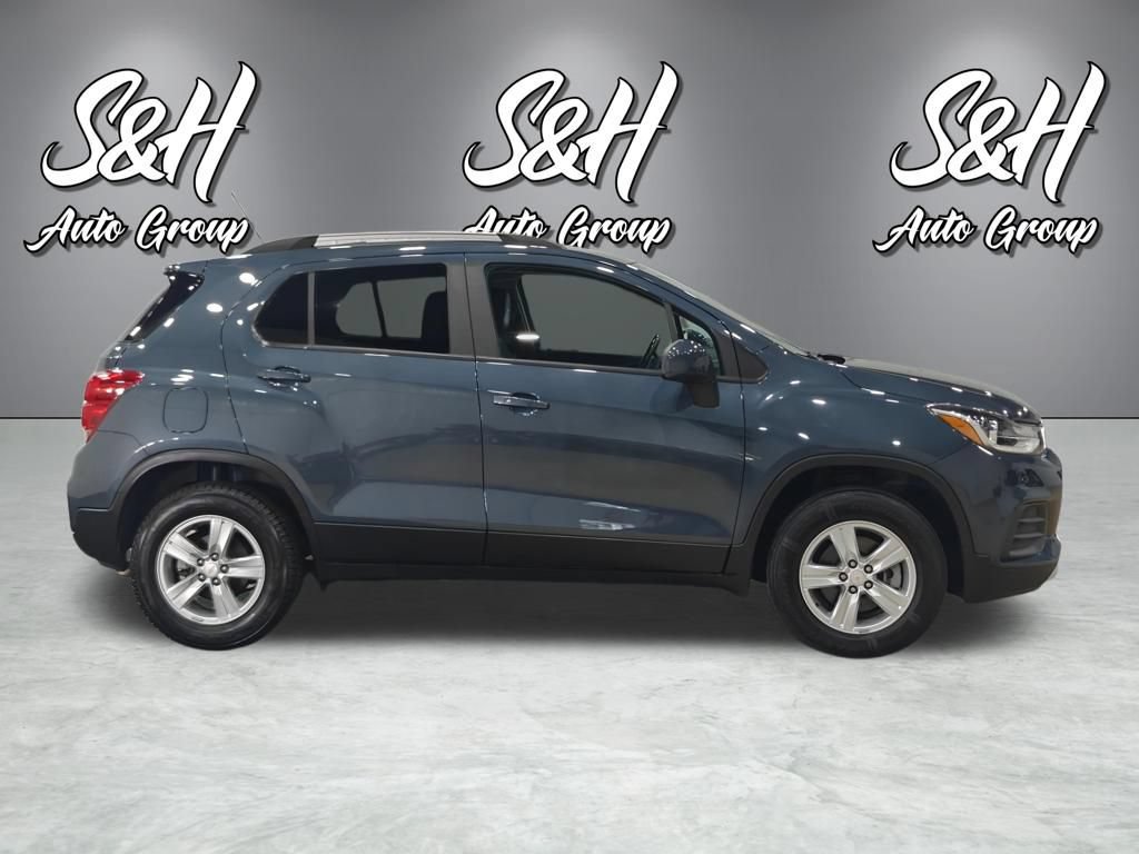 Used 2022 Chevrolet Trax LT w/ Driver Confidence Package AWD/4WD image 18