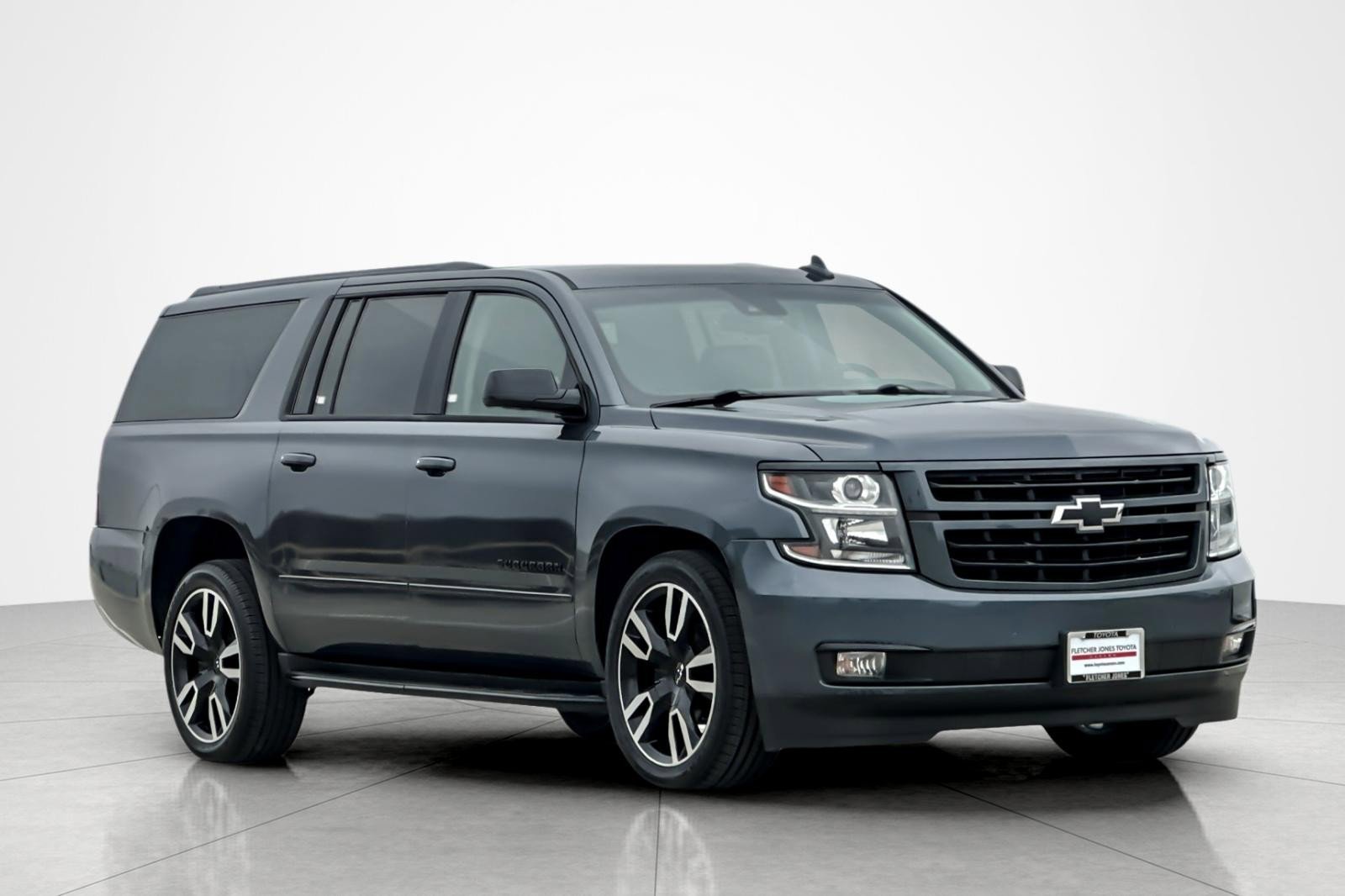 Used 2020 Chevrolet Suburban Premier w/ RST 6.2L Performance Edition RWD image 7