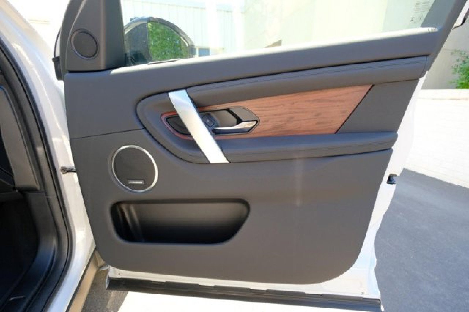 Certified 2024 Land Rover Discovery Sport S image 17