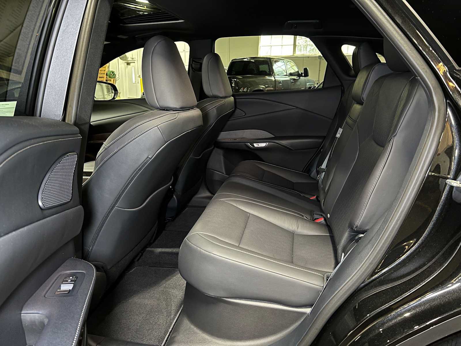 Used 2025 Lexus RX 350 Premium Plus w/ Convenience Package AWD/4WD image 19