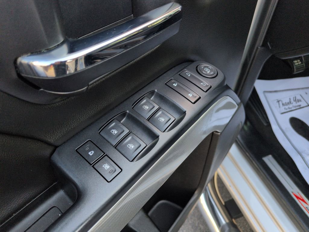 Used 2018 Chevrolet Silverado 2500 LT w/ All Star Edition AWD/4WD image 11