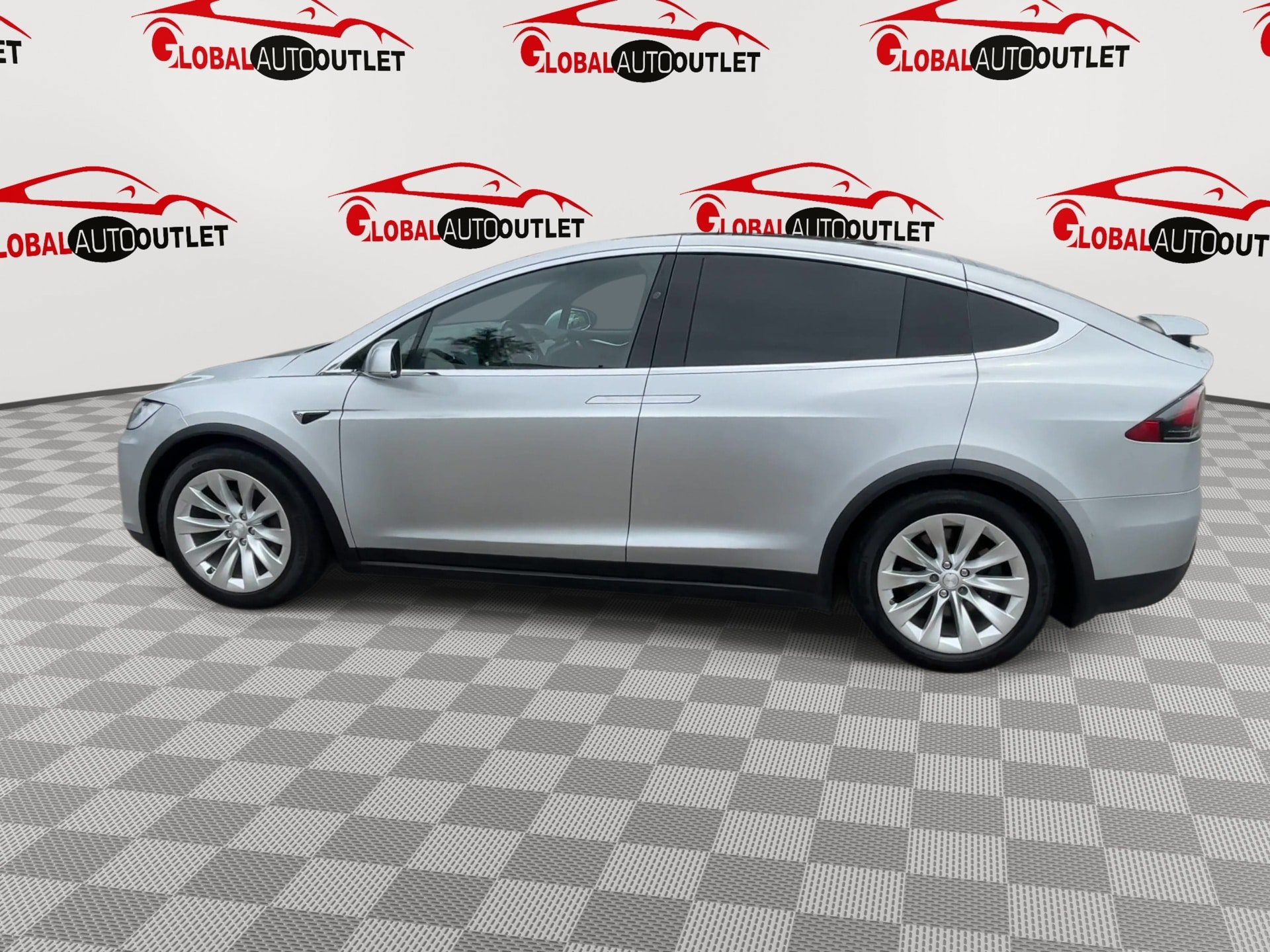 Used 2017 Tesla Model X 100D AWD/4WD image 5