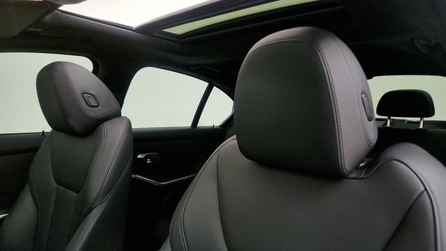 Used 2020 BMW 330i Sedan w/ Convenience Package RWD image 47