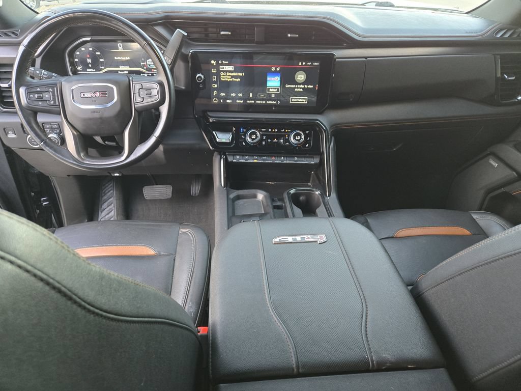 Used 2024 GMC Sierra 2500 AT4 w/ AT4 Premium Plus Package AWD/4WD image 12