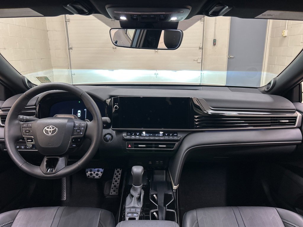 Used 2025 Toyota Camry XSE image 17