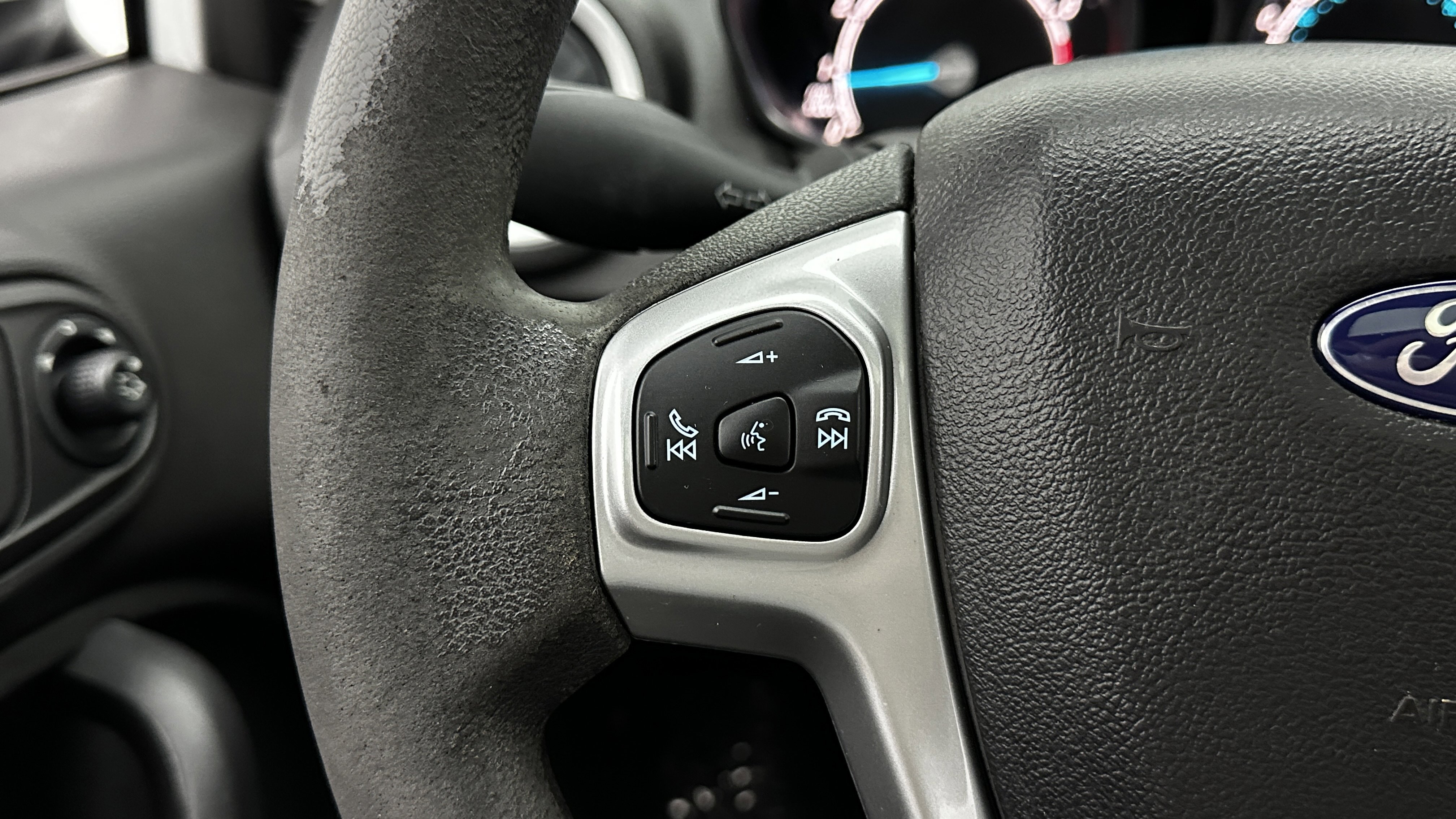 Used 2017 Ford Fiesta SE image 18