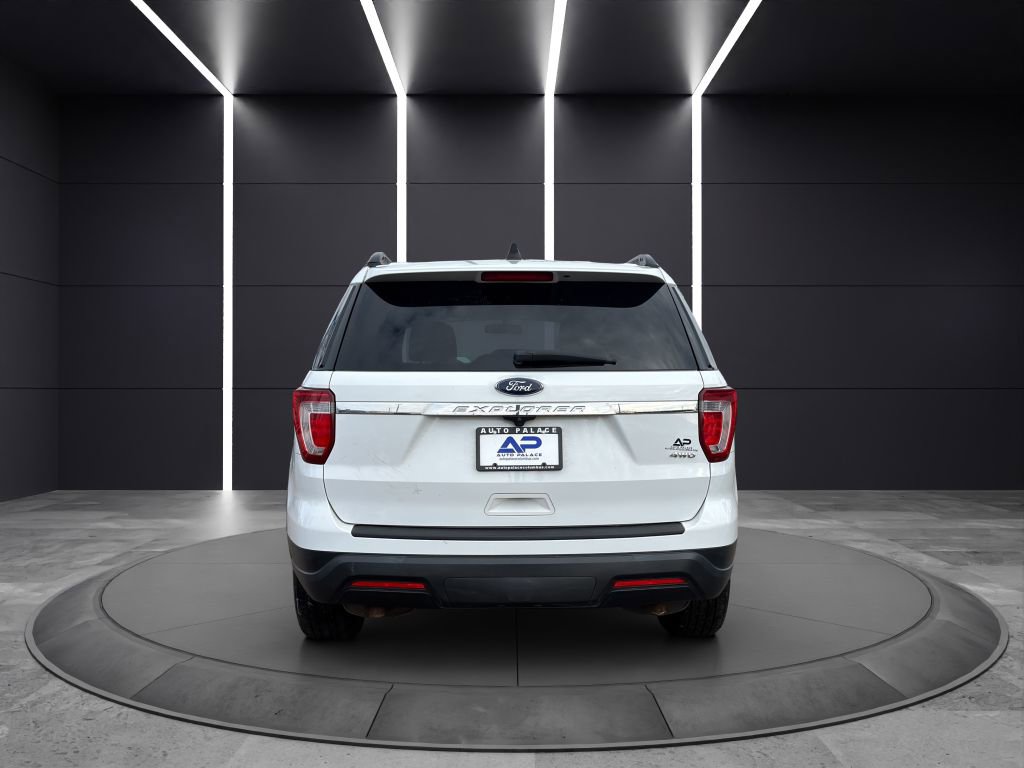 Used 2019 Ford Explorer 4WD w/ Class III Trailer Tow Package image 5