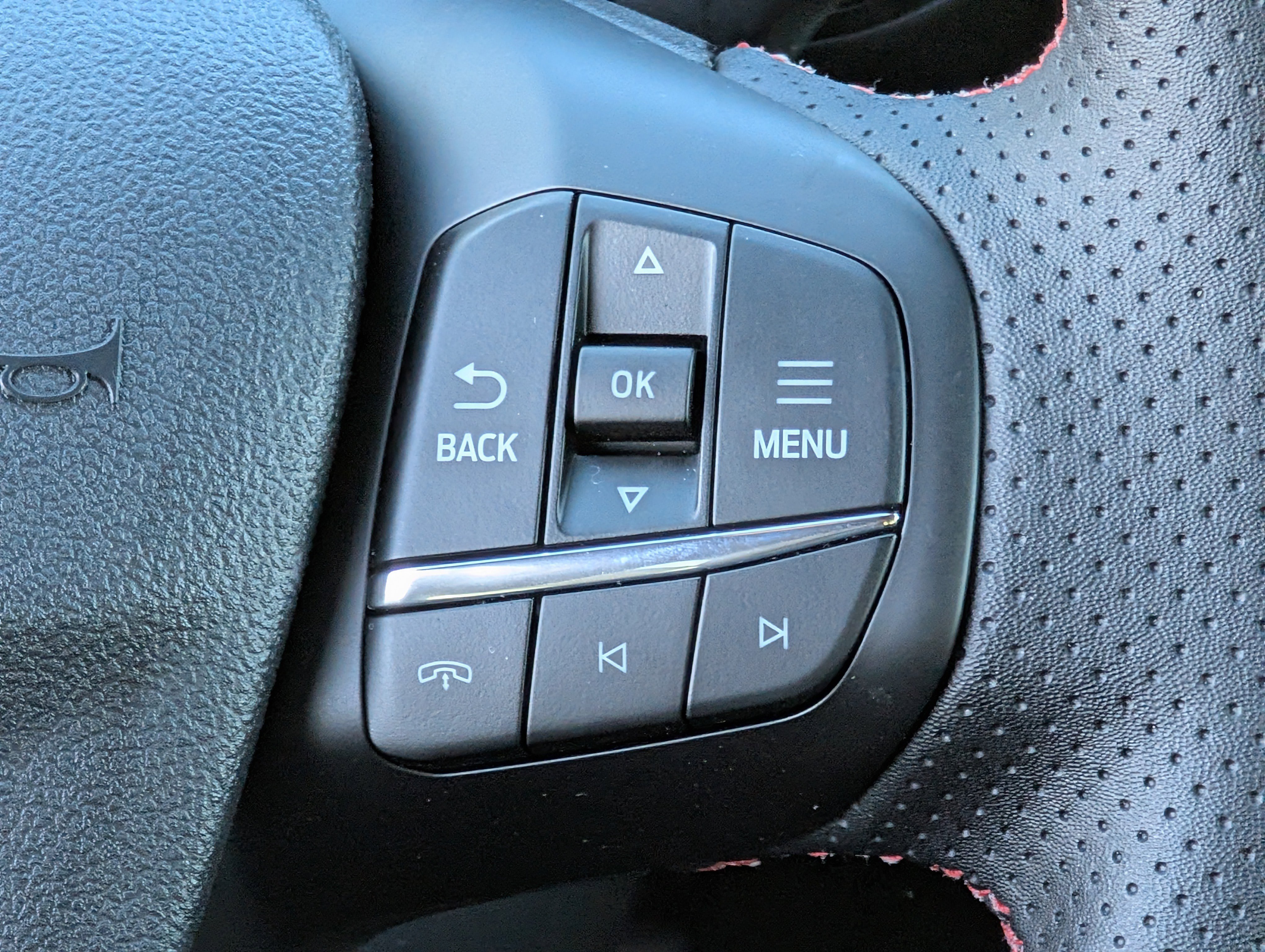 New 2026 Ford Escape ST-Line w/ Tech Pack #1 FWD image 14