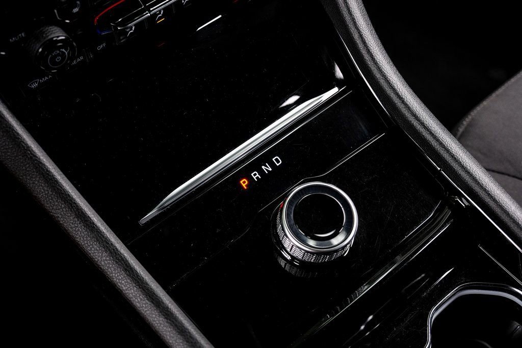 Used 2023 Jeep Grand Cherokee Laredo w/ Luxury Tech Group I image 34