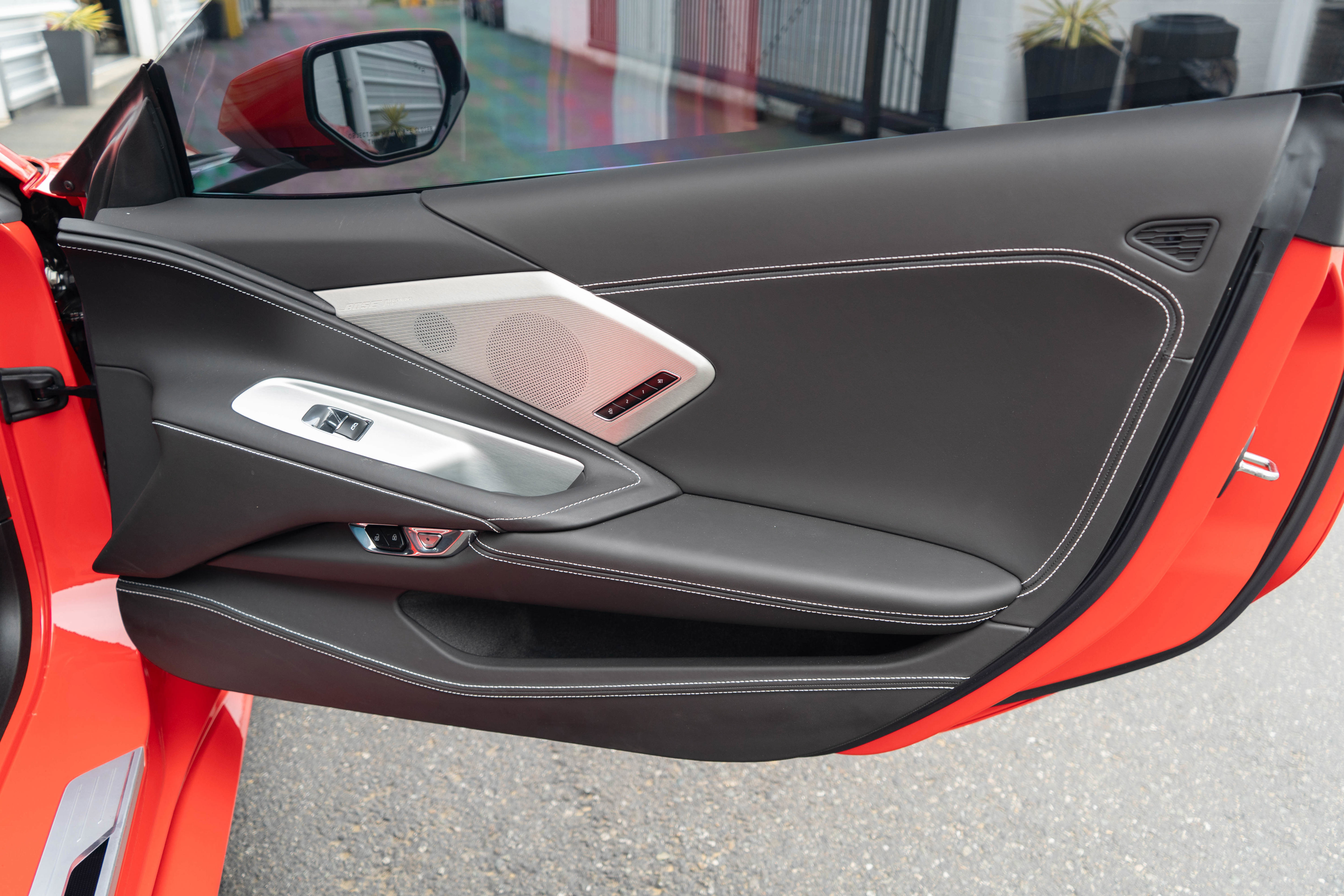 Used 2024 Chevrolet Corvette Stingray Premium Cpe w/ Z51 Performance Package RWD image 30