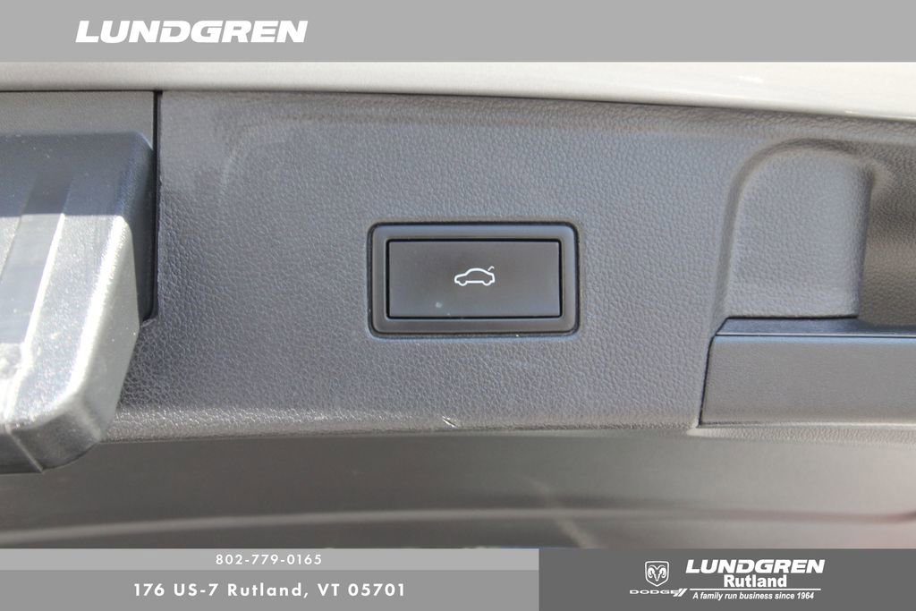 Used 2022 Volkswagen Atlas SE image 36