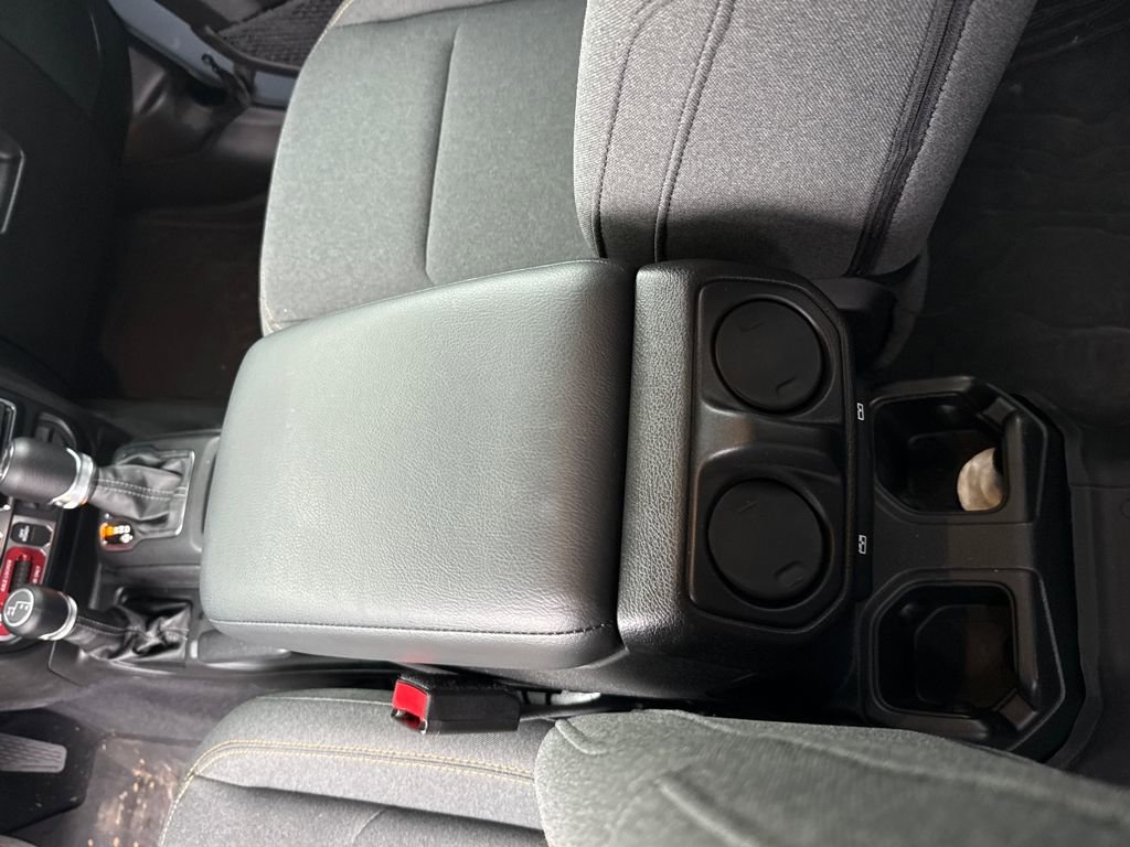 Used 2025 Jeep Wrangler Willys image 25