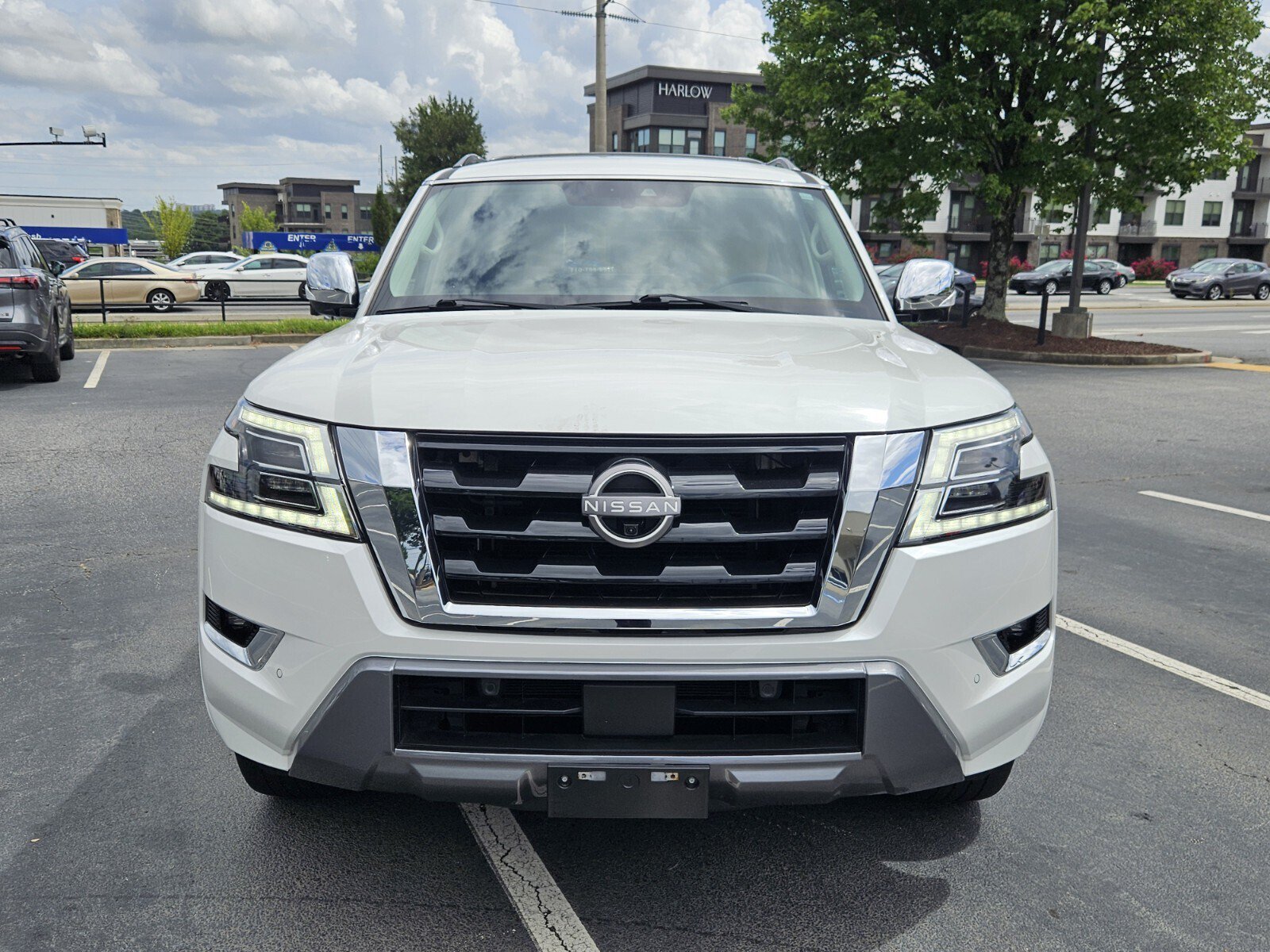 Used 2021 Nissan Armada Platinum w/ Captain's Chairs Package RWD image 2