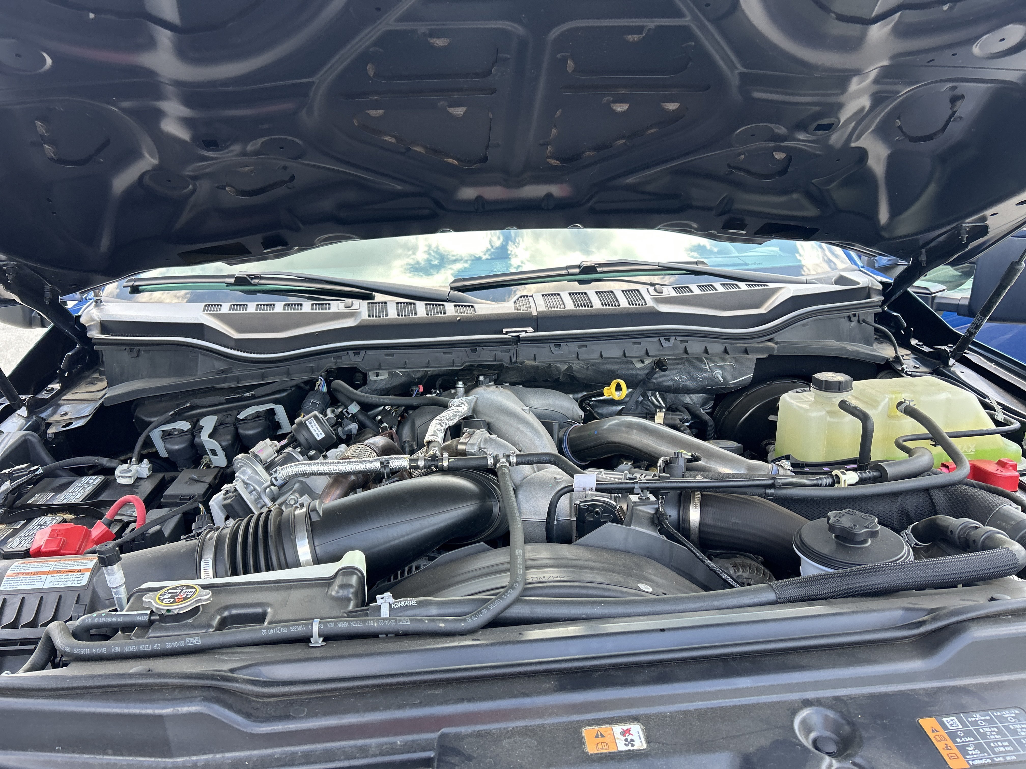 Used 2022 Ford F250 Lariat w/ Tremor Off-Road Package AWD/4WD image 23