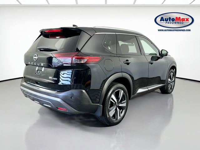 Used 2023 Nissan Rogue SL w/ SL Premium Package image 2