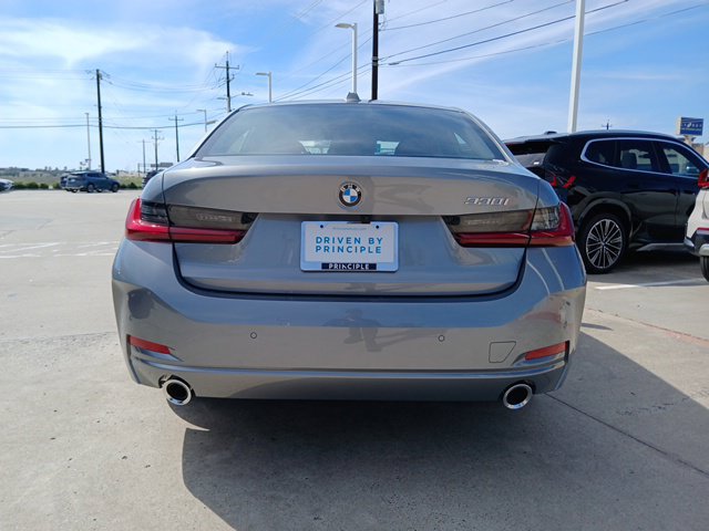 New 2026 BMW 330i Sedan w/ Convenience Package RWD image 8